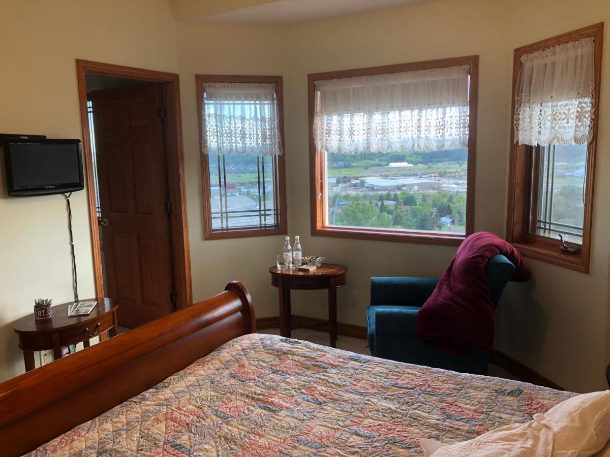 Rocky Mountain View Bed & Breakfast Cochrane Εξωτερικό φωτογραφία